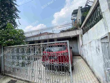 Rumah bagus luas di Gandaria