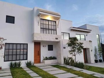 ¡VENTA DE CASA UNICAS 7 X 26!