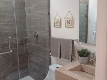 ¡VENTA DE CASA UNICAS 7 X 26!