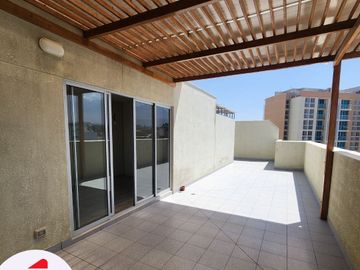EN VENTA HERMOSO DEUPLEX EN CONDOMINIO EN CERRO COLORADO