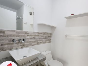 EN VENTA HERMOSO DEUPLEX EN CONDOMINIO EN CERRO COLORADO