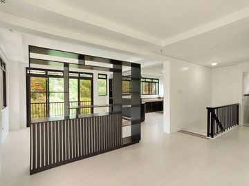Luxurious 4-Bedroom Golf View Residence in Sun Valley, Antipolo City – Spacious Lot, Modern Living, Ready for Move-In