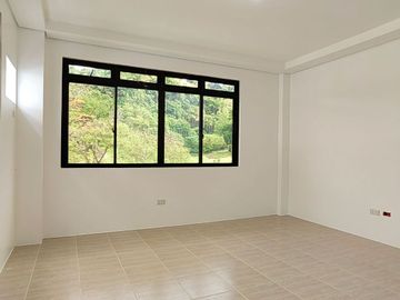Luxurious 4-Bedroom Golf View Residence in Sun Valley, Antipolo City – Spacious Lot, Modern Living, Ready for Move-In