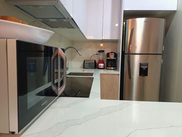 Departamento en venta de 1 habitación, 2 baños completos, Distrito corazón Playa del Carmen, QUintana Roo, a pocos pasos de la quinta avenida.