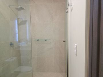 Departamento en venta de 1 habitación, 2 baños completos, Distrito corazón Playa del Carmen, QUintana Roo, a pocos pasos de la quinta avenida.