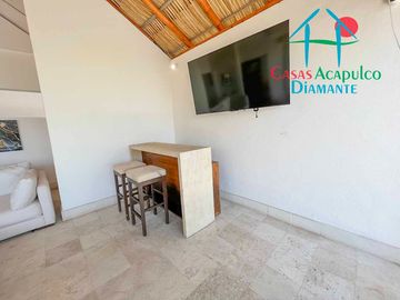 Casa en renta con terraza,  espectacular vista al mar y alberca privada