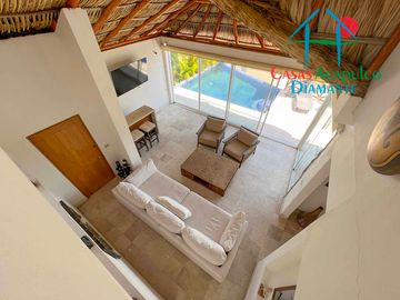 Casa en renta con terraza,  espectacular vista al mar y alberca privada