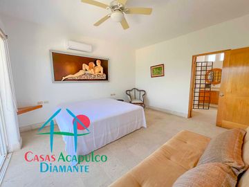 Casa en renta con terraza,  espectacular vista al mar y alberca privada