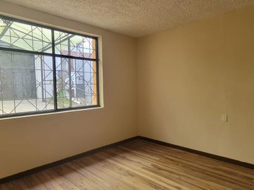 CASA RENTERA EN EL RECREO
