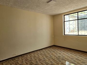 CASA RENTERA EN EL RECREO
