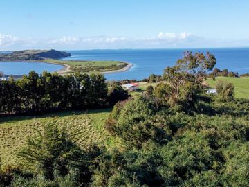 Parcela en venta con Vista al Mar y Conectividad Ideal en sector Faro Corona