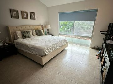 Casa en Venta en la Primavera en Culiacan Barrio San Agustin