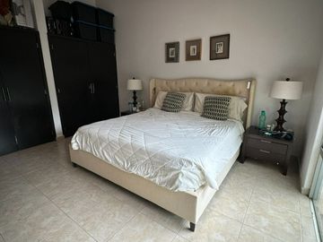 Casa en Venta en la Primavera en Culiacan Barrio San Agustin