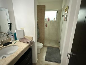 Casa en Venta en la Primavera en Culiacan Barrio San Agustin