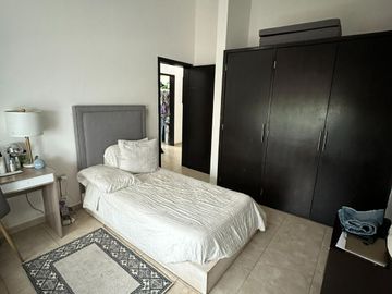 Casa en Venta en la Primavera en Culiacan Barrio San Agustin