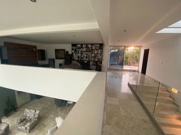 HERMOSA CASA EN VENTA EN BALCONES DE JURIQUILLA
