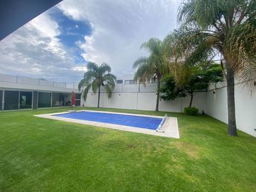 HERMOSA CASA EN VENTA EN BALCONES DE JURIQUILLA