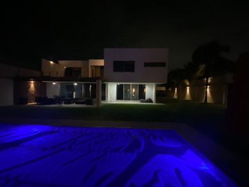 HERMOSA CASA EN VENTA EN BALCONES DE JURIQUILLA