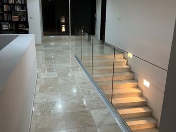 HERMOSA CASA EN VENTA EN BALCONES DE JURIQUILLA