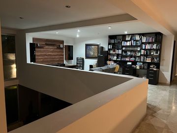 HERMOSA CASA EN VENTA EN BALCONES DE JURIQUILLA