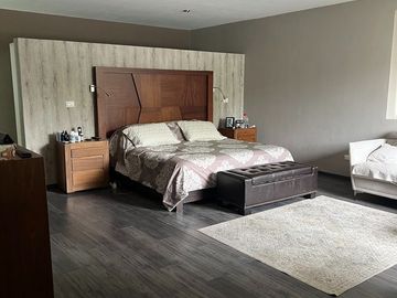 HERMOSA CASA EN VENTA EN BALCONES DE JURIQUILLA