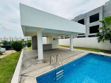 Casa en Venta en Veracruz Fracc. Cerrado Cerca del Aeropuerto