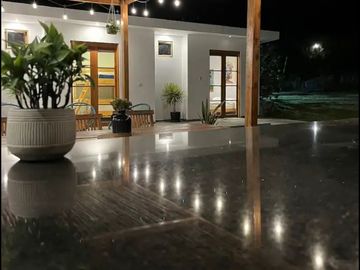 VENTA DE ACOGEDORA Y AMPLIA CASA DE CAMPO EN CONDOMINIO EL ENSUEÑO HUAROCHIRI
