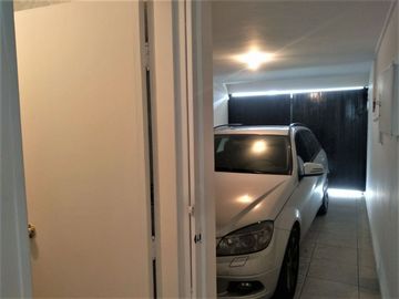 VENDO CASA REMODELADA - PONTEVEDRA - BOGOTÁ - 290 M2