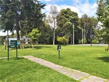 VENDO CASA REMODELADA - PONTEVEDRA - BOGOTÁ - 290 M2