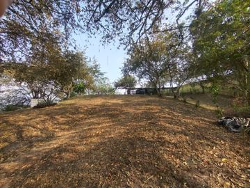 Vendo Hermosa Finca a 5 minutos de Villeta Cundinamarca posibilidadd de proyecto hotelerao.