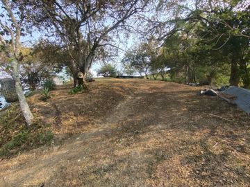 Vendo Hermosa Finca a 5 minutos de Villeta Cundinamarca posibilidadd de proyecto hotelerao.