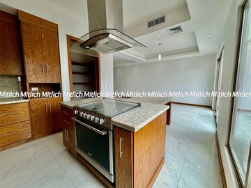 Casa nueva en venta fraccionamiento Albaterra $5,100,000.