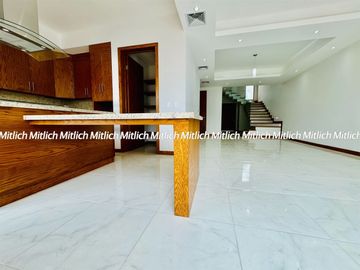 Casa nueva en venta fraccionamiento Albaterra $5,100,000.