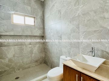 Casa nueva en venta fraccionamiento Albaterra $5,100,000.