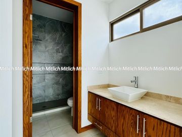 Casa nueva en venta fraccionamiento Albaterra $5,100,000.