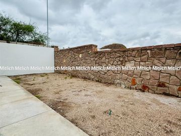 Casa nueva en venta fraccionamiento Albaterra $5,100,000.