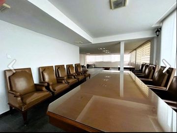 EDIFICIO PARA REMODELAR EN VENTA, LAS AGUILAS