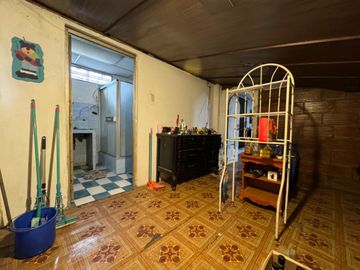 En venta casa de 14 dormitorios rentera en Inmaconsa.