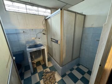 En venta casa de 14 dormitorios rentera en Inmaconsa.