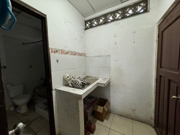 En venta casa de 14 dormitorios rentera en Inmaconsa.
