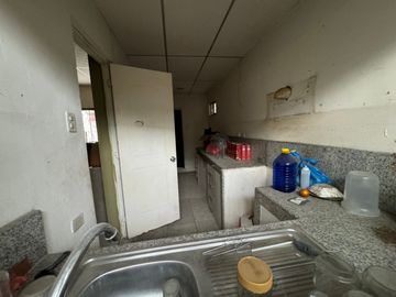 En venta casa de 14 dormitorios rentera en Inmaconsa.
