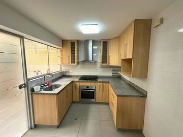 La Molina RESID. MONTERRICO – Dúplex PRIMER PISO de 4dorm + 2cocheras + 2terrazas