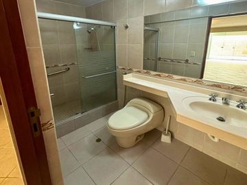 La Molina RESID. MONTERRICO – Dúplex PRIMER PISO de 4dorm + 2cocheras + 2terrazas
