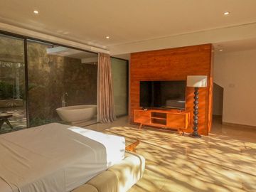 Freshly New Renovated Three Bedroom Villa for Rent in Heart of Umalas