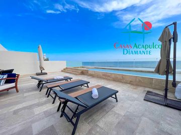 Depa en renta mensual con amplia terraza, alberca, jacuzzi privado y vista frontal al mar