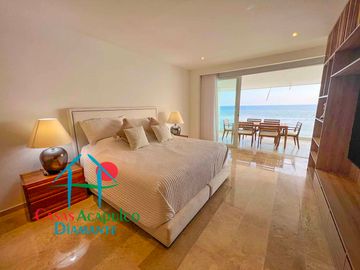 Depa en renta mensual con amplia terraza, alberca, jacuzzi privado y vista frontal al mar