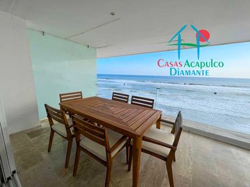 Depa en renta mensual con amplia terraza, alberca, jacuzzi privado y vista frontal al mar