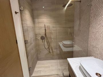 Departamento de 2 Habitaciones con Amenidades Premium: Vive en Playacar