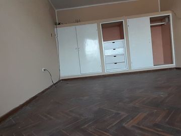 VENTA DE CASA COMO TERRENO. CHINCHA ALTA- CALLE GRAU