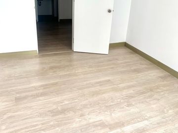 ALQUILER DE OFICINA 29 m² BARRANCO LIMITE MIRAFLORES, EDIFICIO EMPRESARIAL